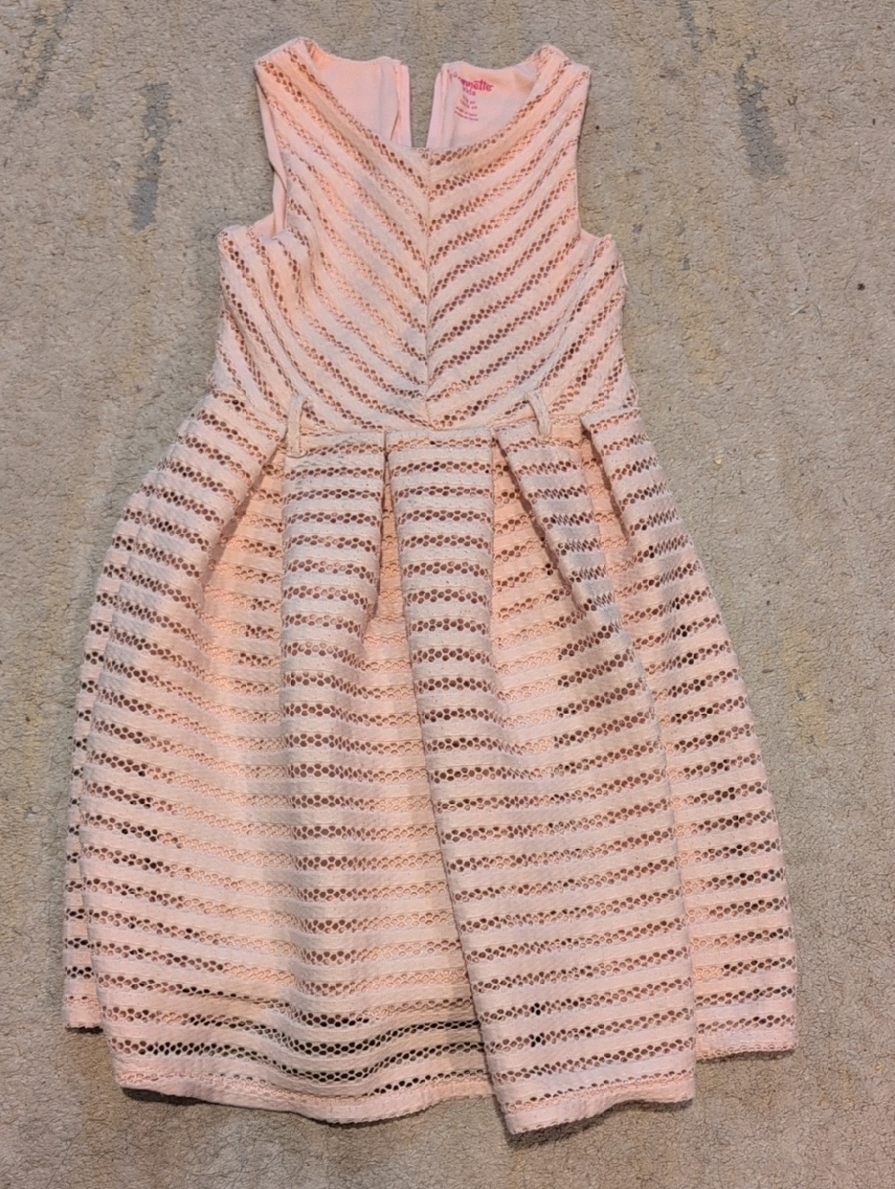 Girls Sleeveless Lace Fit-and-Flare Dress in Blush Pink